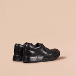 デュアルホースハイドスニーカー (Dual Horsehide Sneaker)(ブラック&ホワイト) Vibram®