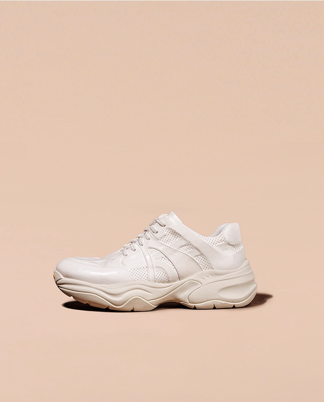 パンチングホースレザースニーカー (Perforated Horse Leather Sneaker) Vibram®XS Trek