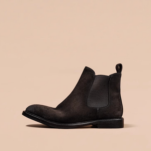 M25011 スエードチェルシーブーツ (Suede Chelsea Boots)(ブラウン) Vibram®
