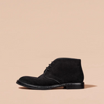 M25008 スエードチュッカブーツ (Suade Chukka Boots)(ブラック) Vibram®