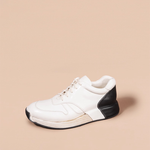 デュアルホースハイドスニーカー (Dual Horsehide Sneaker)(ブラック&ホワイト) Vibram®