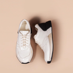 デュアルホースハイドスニーカー (Dual Horsehide Sneaker)(ブラック&ホワイト) Vibram®